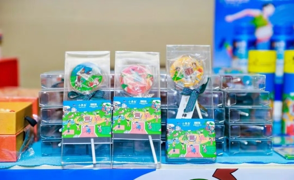 小热昏梨膏棒棒糖亮相 “ 燃动杭州·庆奥筑梦”启动仪式